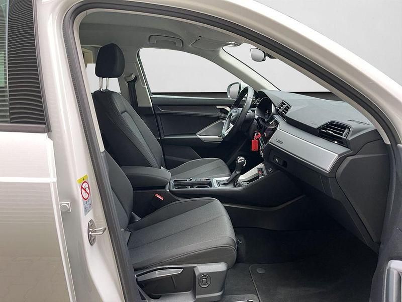 Gebraucht Audi Q3 Basis 150 PS (110 kW) 2022 Ibisweiß (metallic) SUV