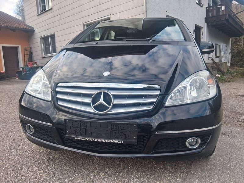 Gebraucht Mercedes A160 Elegance 95 PS (69 kW) 2010 Schwarz Van / Kleinbus