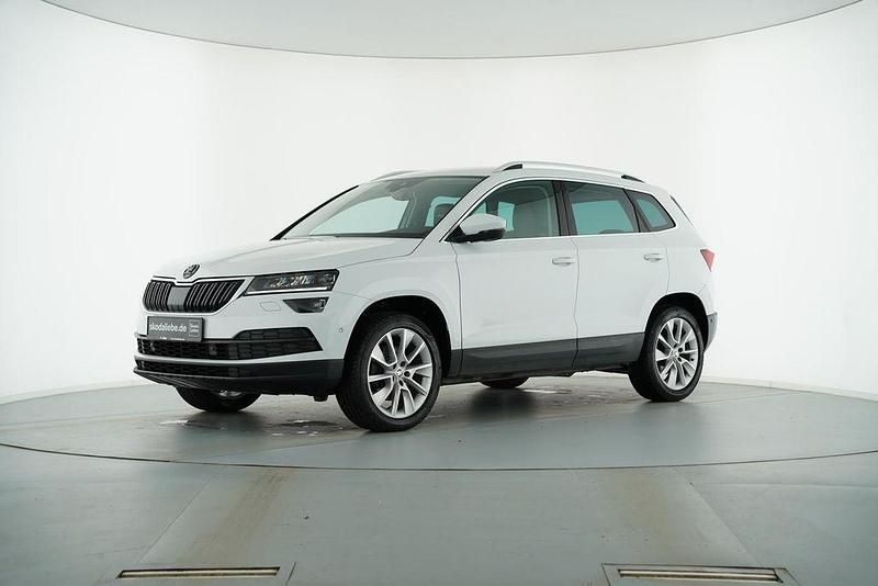 Moonweiss metallic Gebraucht 2017 Skoda Karoq Style SUV | 18.889 € (Etwas zu teuer) - Bild 1/4