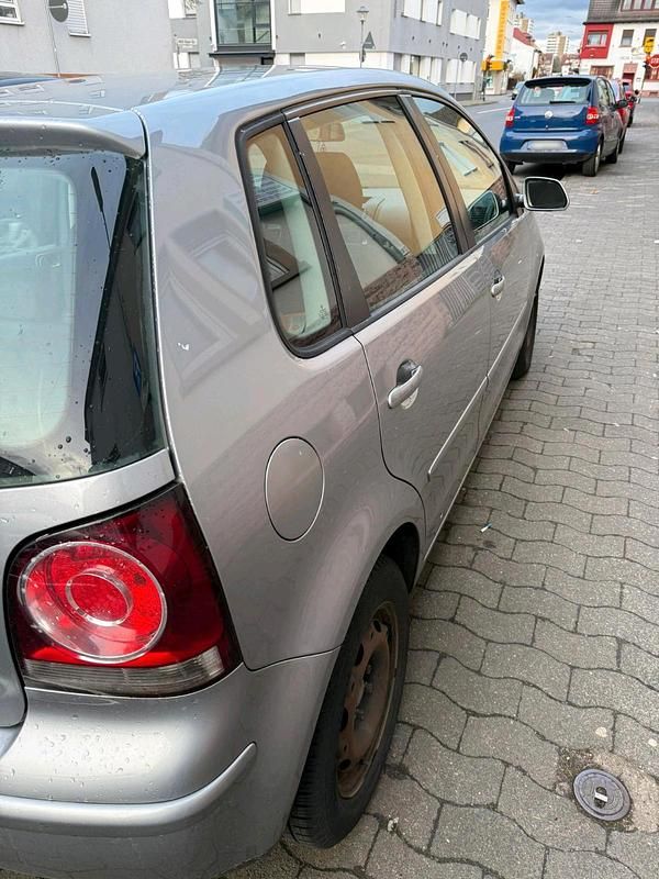 Gebraucht VW Polo 67 PS (49 kW) 2006 Silber Kleinwagen