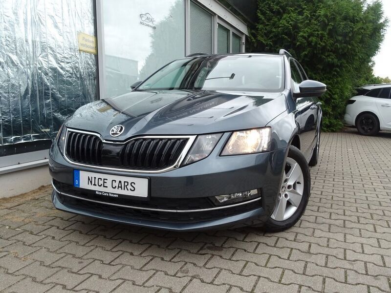 Grau Gebraucht 2017 Skoda Octavia Style Kombi | 12.990 € (Guter Preis) - Bild 1/4