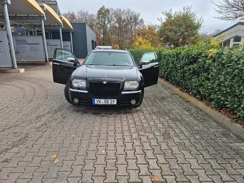 Schwarz Gebraucht 2008 Chrysler 300C Kombi | 2.500 € (Fairer Preis) - Bild 1/4