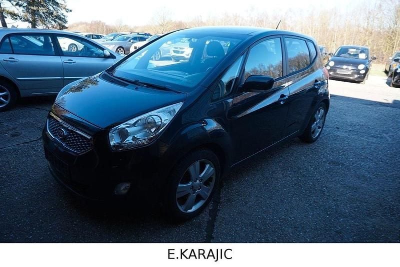 Gebraucht Kia Venga 128 PS (94 kW) 2011 Schwarz Kleinwagen