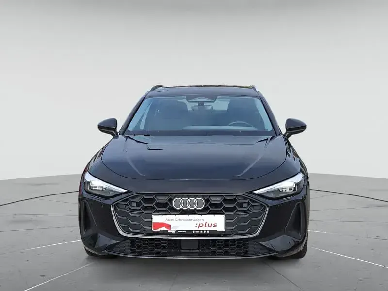 Gebraucht Audi A5 Sport 204 PS (150 kW) 2025 Mythosschwarz metallic Kombi