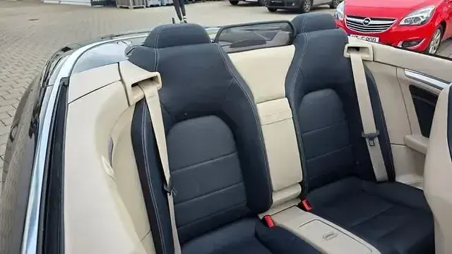 Gebraucht Mercedes E250 204 PS (150 kW) 2016 Schwarz Cabrio