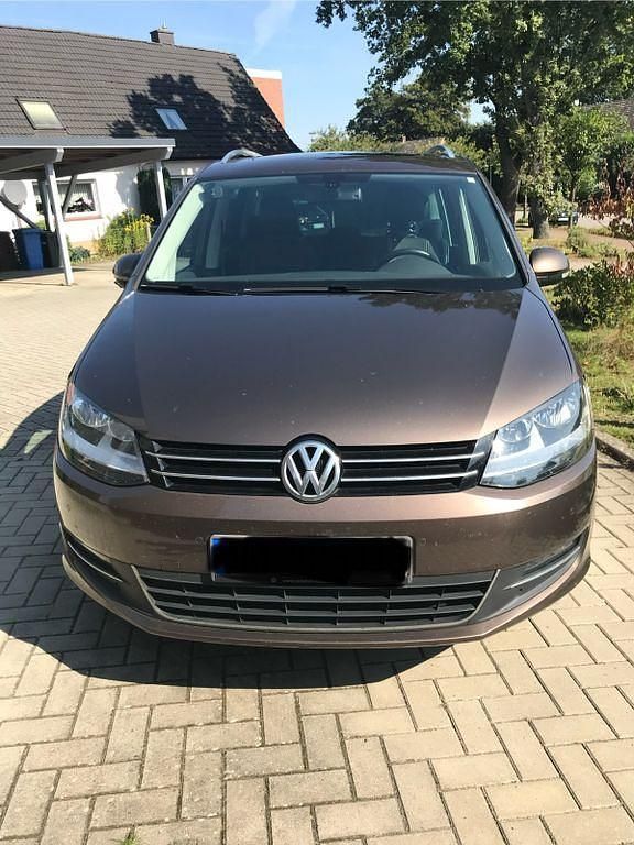 Gebraucht VW Sharan Highline 200 PS (147 kW) 2011 Braun Van / Kleinbus