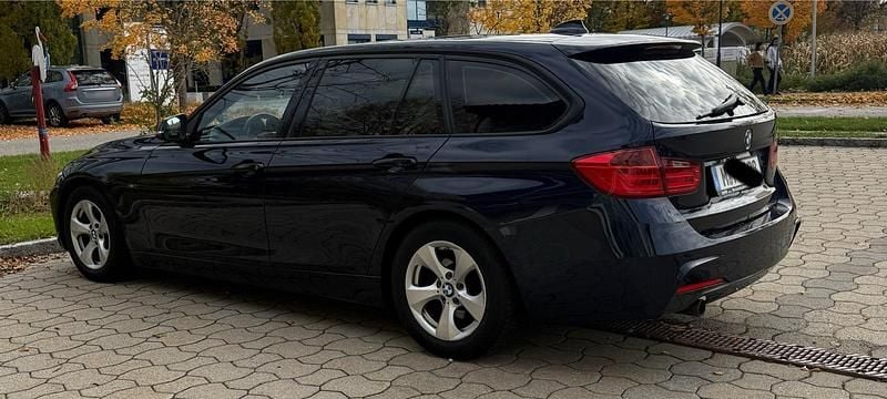 Używany BMW 320 Efficient Dynamics 163 KM (119 kW) 2014 Niebieski Kombi