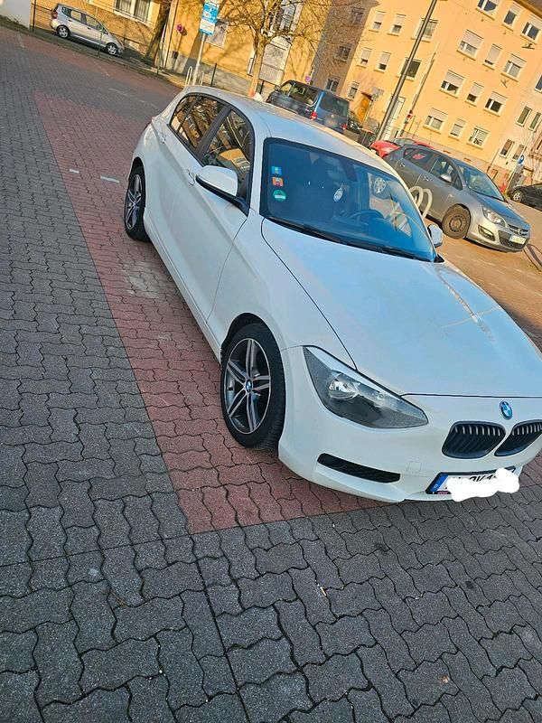 Gebraucht BMW 116 136 PS (100 kW) 2012 Weiß Kleinwagen