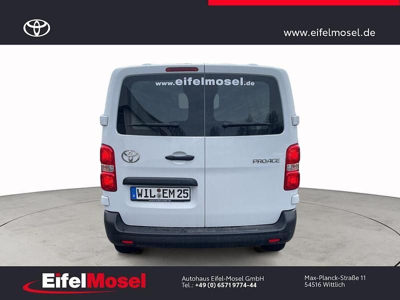 Gebraucht Toyota Proace 144 PS (105 kW) 2025 Weiß Van / Kleinbus
