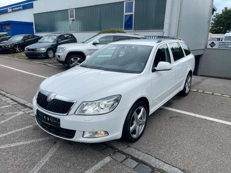 Weiß Gebraucht 2010 Skoda Octavia Kombi | 2.950 € (Fairer Preis) - Bild 1/4