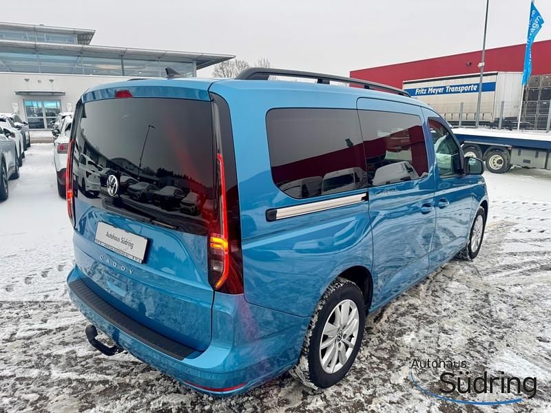 Second-hand VW Caddy Maxi California 122 CP (89 kW) 2024 Albastru Monovolum