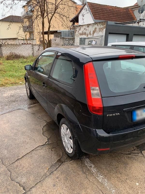 Gebraucht Ford Fiesta 80 PS (58 kW) 2005 Schwarz Kleinwagen