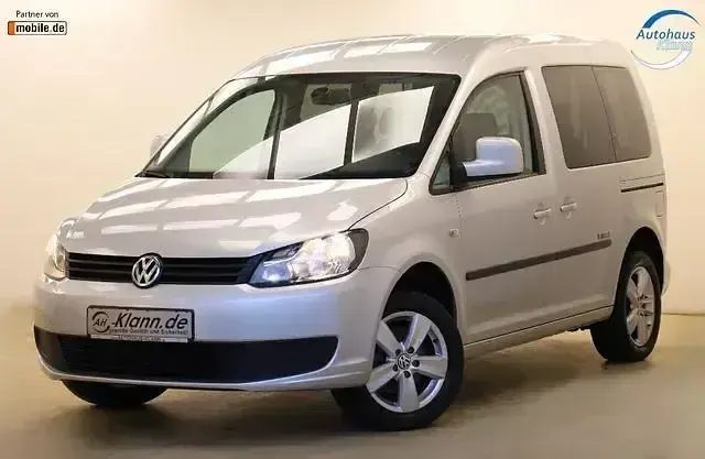 Używany VW Caddy 109 KM (80 kW) 2012 Srebrny Minivan