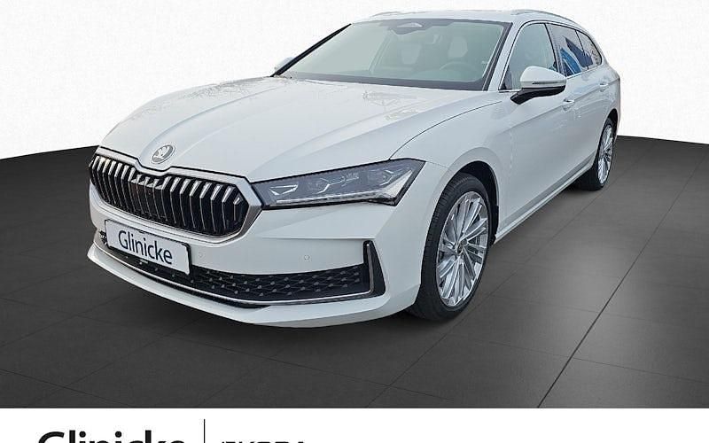 Neu Skoda Superb LAURIN & KLEMENT 193 PS (141 kW) 2025 Weiß Kombi