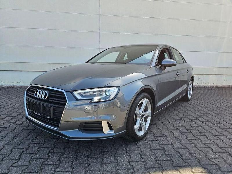 Gebraucht Audi A3 Sport 150 PS (110 kW) 2020 Grau Limousine