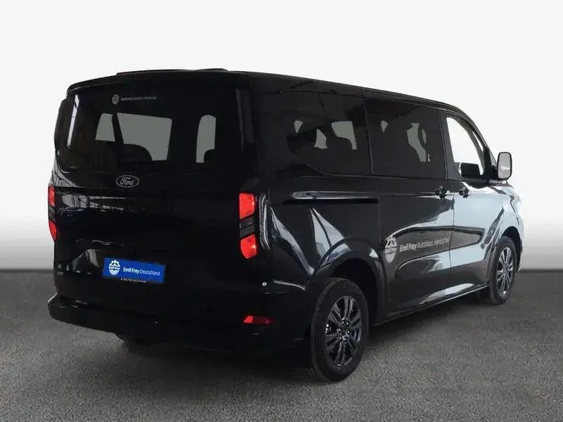 Gebraucht Ford Tourneo Titanium 118 PS (86 kW) 2025 Schwarz Kombi