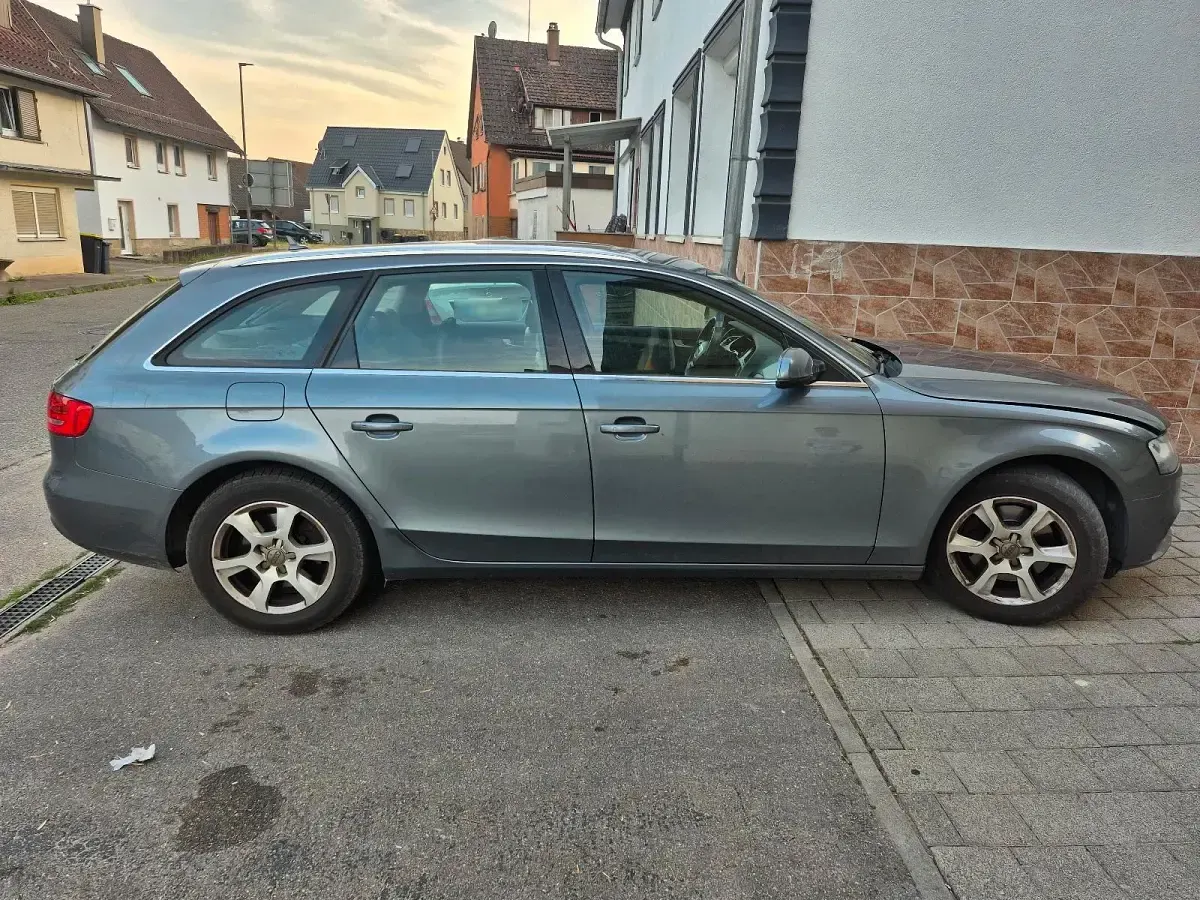 Gebraucht Audi A4 150 PS (110 kW) 2013 Silber Kombi