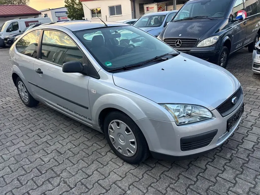 Gebraucht Ford Focus Trend 80 PS (58 kW) 2005 Limousine