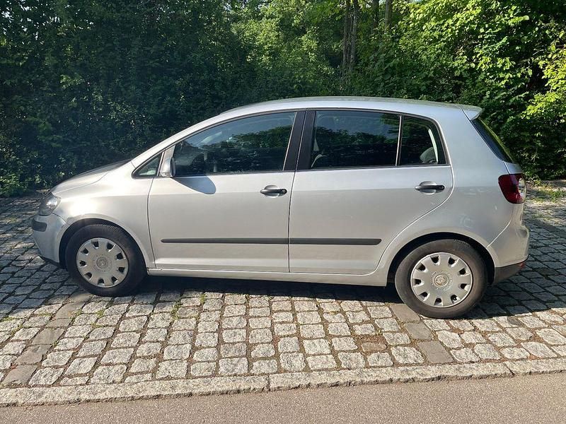 Silber Gebraucht 2005 VW Golf Plus Van / Kleinbus | 1.099 € (Superpreis) - Bild 1/4
