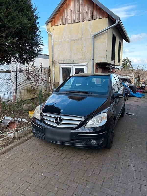 Gebraucht Mercedes B200 136 PS (100 kW) 2005 Schwarz Van / Kleinbus