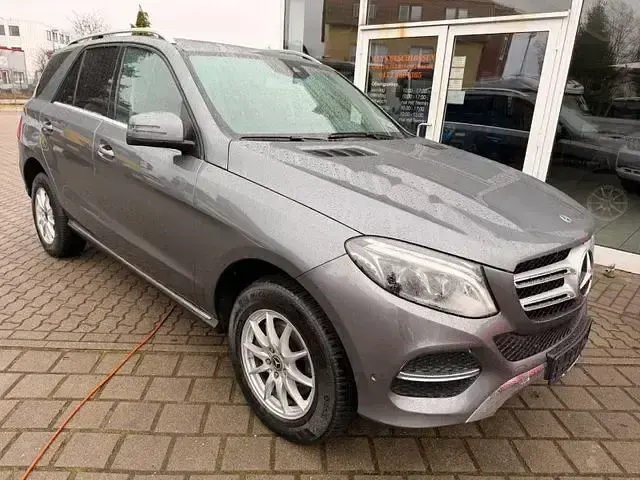 Gebraucht Mercedes GLE350 258 PS (189 kW) 2018 Grau SUV