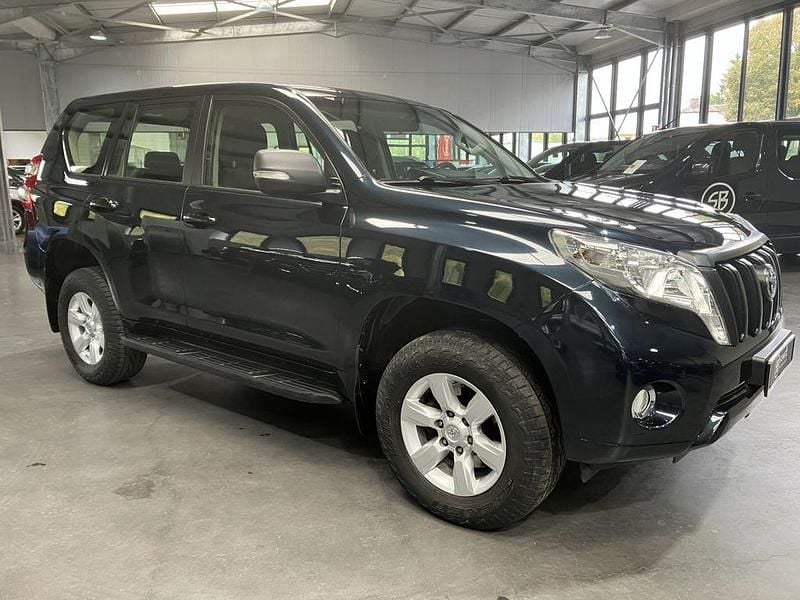 Blau Gebraucht 2017 Toyota Land Cruiser SUV | 38.990 € (Superpreis) - Bild 1/4