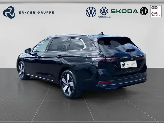 Gebraucht VW Passat Business 150 PS (110 kW) 2025 Grenadillschwarz metallic Kombi