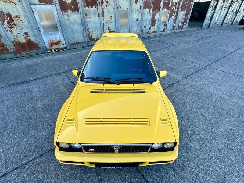 Usata Lancia Delta 211 CV (155 kW) 1993 Giallo Utilitaria