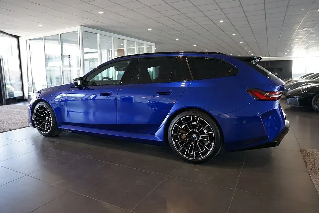 Gebraucht BMW M5 Comfort Edition 727 PS (534 kW) 2025 Blau Kombi