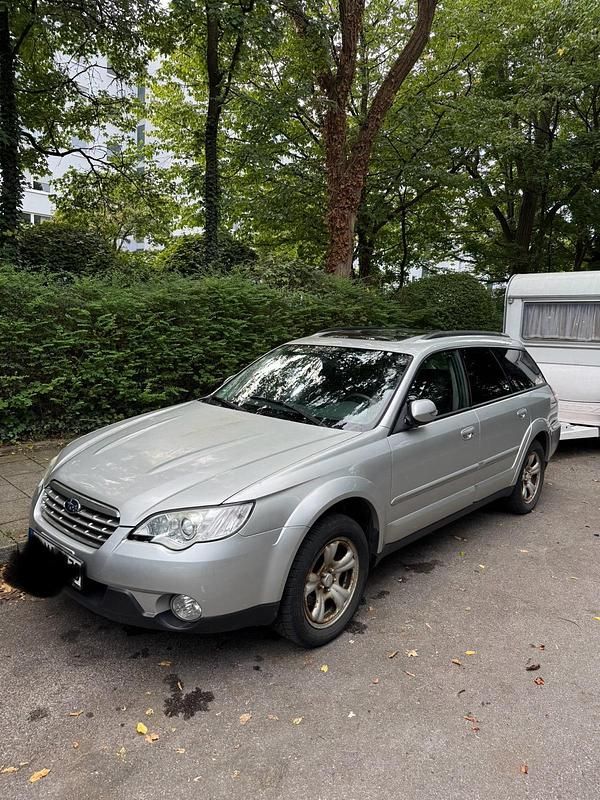 Silber Gebraucht 2007 Subaru Outback SUV | 2.838 € (Superpreis) - Bild 1/4