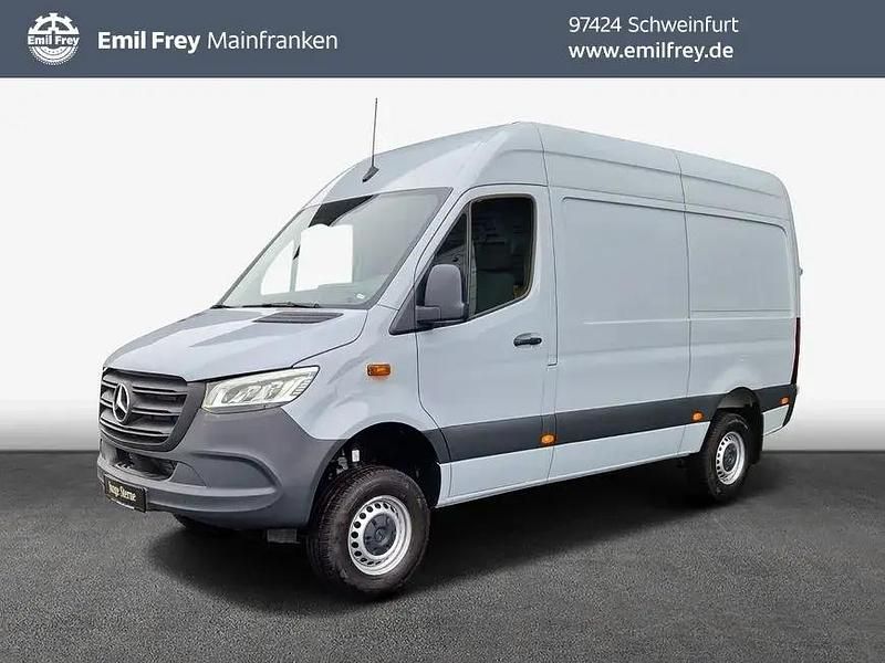 Silbergrau Gebraucht 2023 Mercedes Sprinter Van | 65.914 € (Fairer Preis) - Bild 1/4