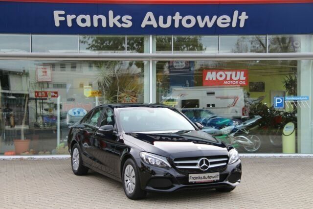 Schwarz Gebraucht 2016 Mercedes C200 Limousine | 23.750 € (Fairer Preis) - Bild 1/4