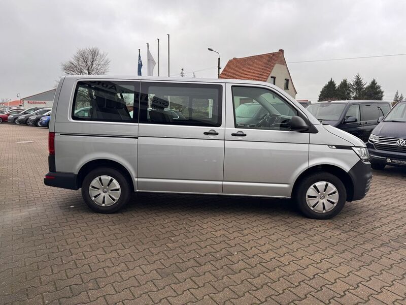 Gebraucht VW T6.1 110 PS (80 kW) 2021 Reflexsilber metallic Van