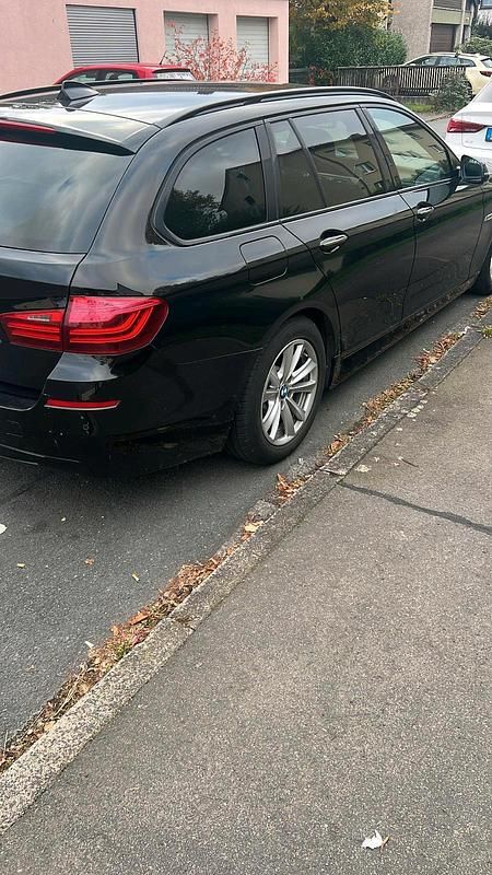 Gebraucht BMW 520 184 PS (135 kW) 2014 Schwarz Kombi