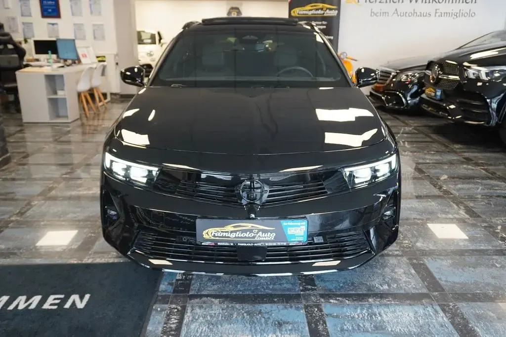 Gebraucht Opel Astra 131 PS (96 kW) 2025 Schwarz Kleinwagen