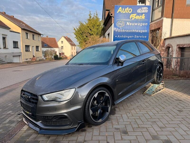 Grau Gebraucht 2014 Audi S3 Sport Coupé | 22.850 € (Fairer Preis) - Bild 1/4