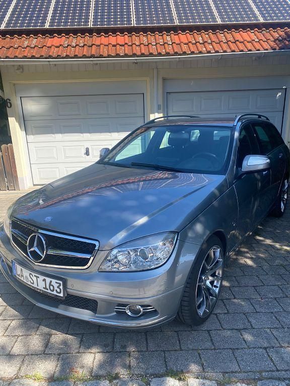 Silber Gebraucht 2008 Mercedes C230 Avantgarde Limousine | 5.900 € (Fairer Preis) - Bild 1/4
