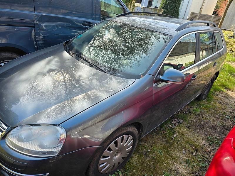 Gebraucht VW Golf V Comfortline 105 PS (77 kW) 2007 Grau Kombi