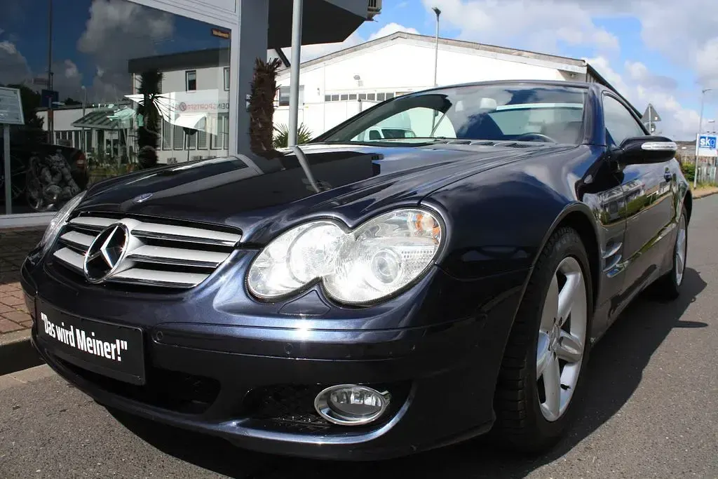 Gebraucht Mercedes SL350 272 PS (200 kW) 2008 Chromitschwarz Cabrio