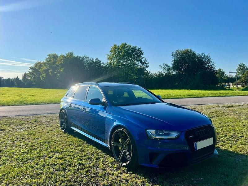 Gebraucht Audi RS4 Comfort 450 PS (330 kW) 2012 Blau Kombi