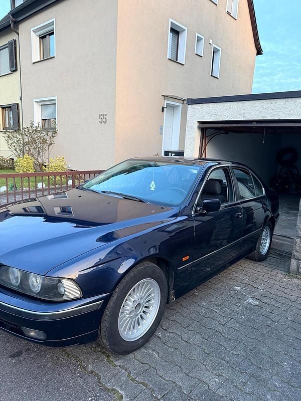 Gebraucht BMW 520 Basis 150 PS (110 kW) 1999 Blau Limousine