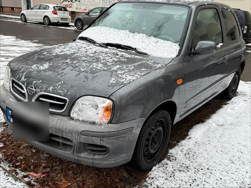 Grau Gebraucht 2002 Nissan Micra Kleinwagen | 1.600 € (Fairer Preis) - Bild 1/4