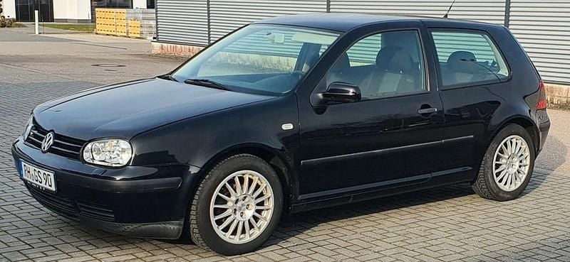 Gebraucht VW Golf IV Edition 75 PS (55 kW) 2000 Schwarz Limousine