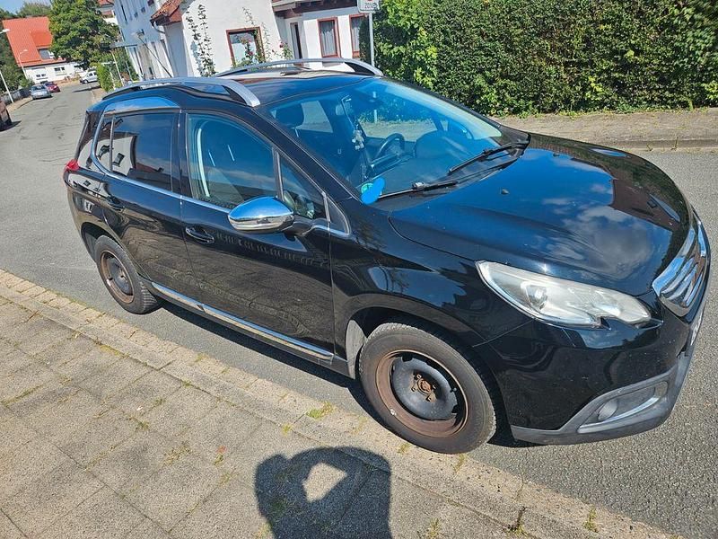 Schwarz Gebraucht 2014 Peugeot 2008 Business-Line SUV | 5.999 € (Fairer Preis) - Bild 1/4