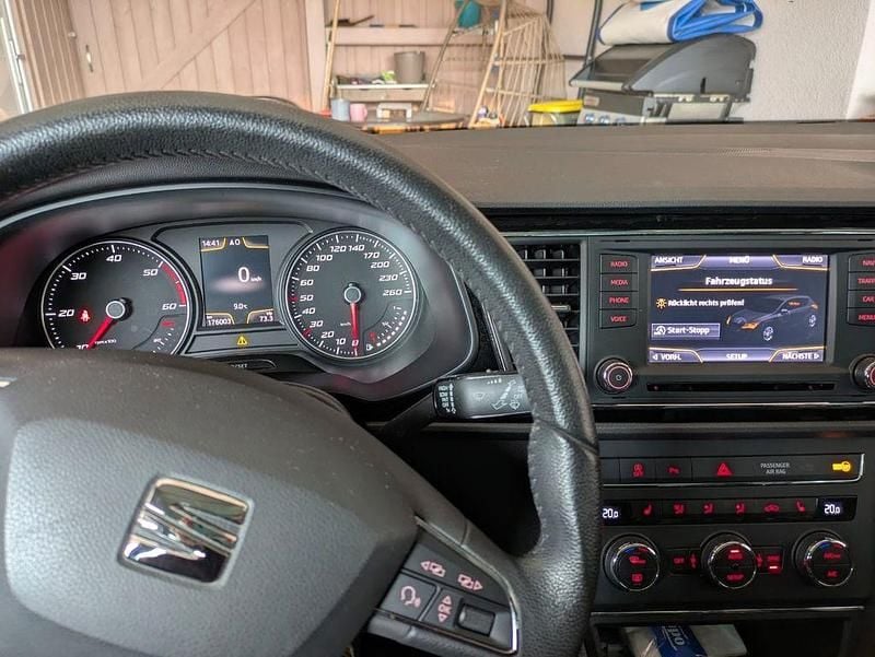 Gebraucht Seat Leon Style 150 PS (110 kW) 2014 Grau Limousine