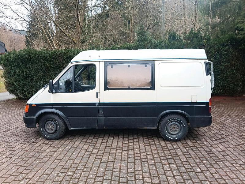 Second-hand Ford Transit 2000 Monovolum