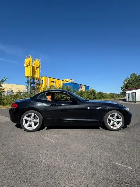 Gebraucht BMW Z4 Sport Line 184 PS (135 kW) 2014 Schwarz Cabrio