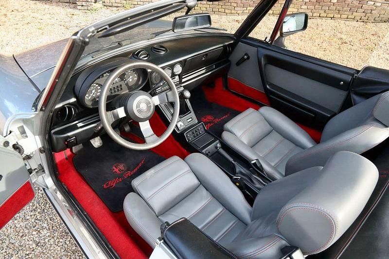 Gebraucht Alfa Romeo Spider Quadrifoglio Verde 1988 Grau Cabrio