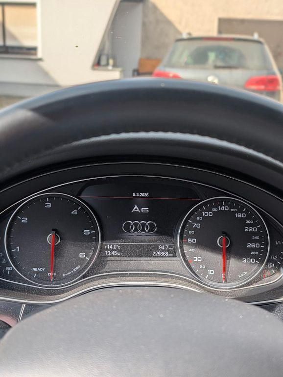 Gebraucht Audi A6 Ambiente 320 PS (235 kW) 2018 Limousine