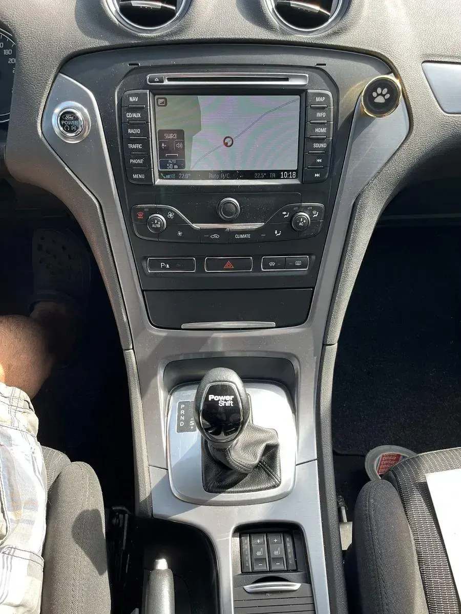 Gebraucht Ford Mondeo Titanium 140 PS (102 kW) 2014 Grau Kombi